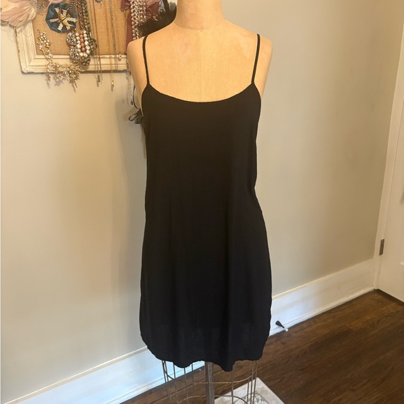 Banana Republic Selene Embroidered Midi Dress - Picture 9 of 14